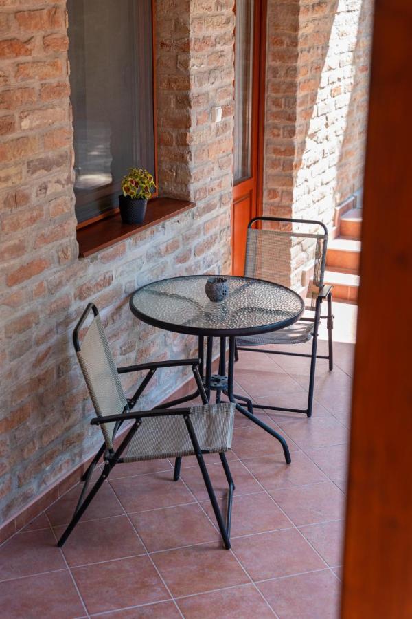 Varazsko Apartman Jula Exterior foto